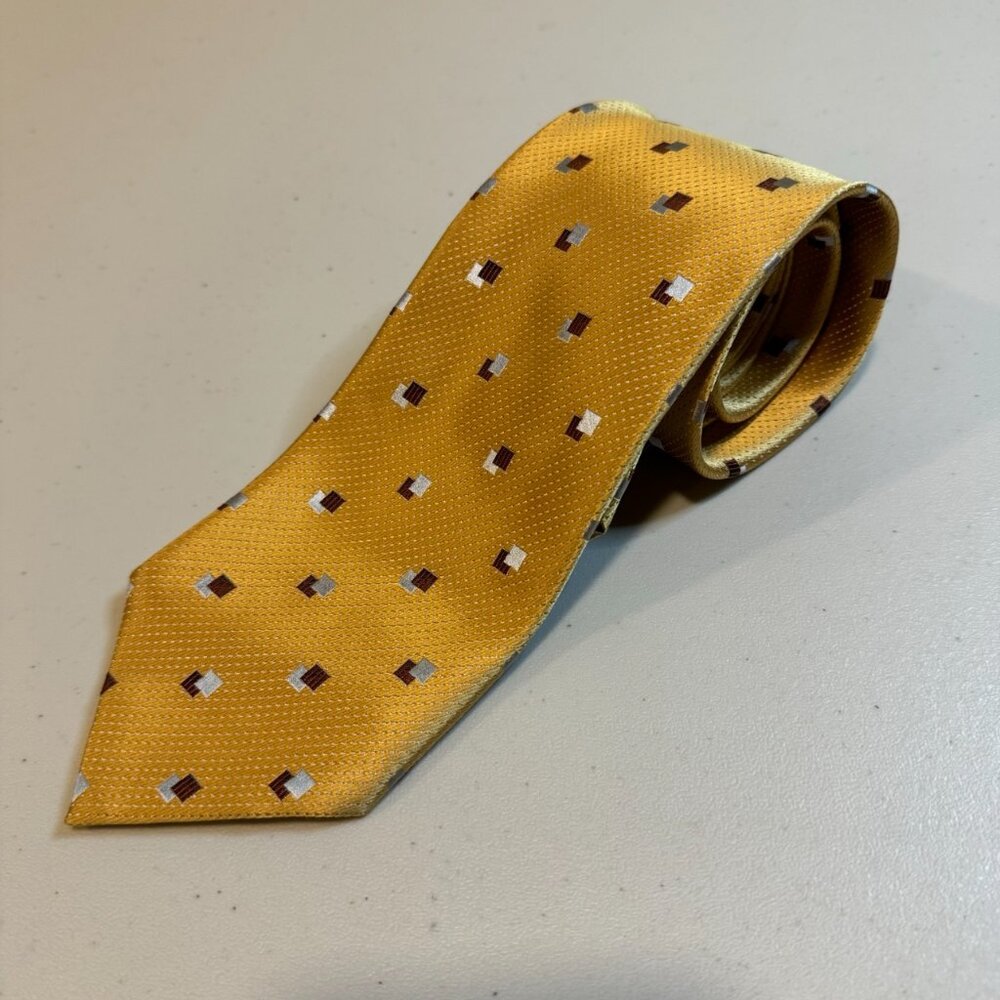 Ermengildo Zegna Silk Yellow Gold Geometric Tile Neck Tie Length‎ 60" Width 3.5"